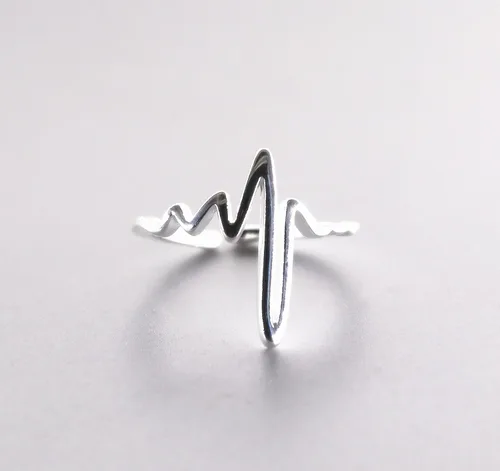 Vista 4 de Helen de Lete - Anillo abierto de plata esterlina, diseño de corazón