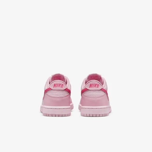 Vista 563 de Nike Kid's Dunk Low Sneaker