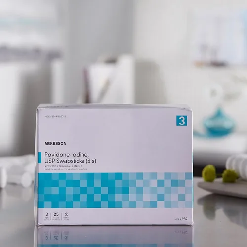 Vista 5 de McKesson Povidona yodo 10% hisopos en barra [75 varillas], hisopos estériles, prequirúrgicos tópicos y primeros auxilios, 3 por paquete, 25 paquetes