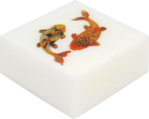 Vista 3 de Eclectic Lady Jabón de glicerina perfumado de sandía con diseño de pescado Koi