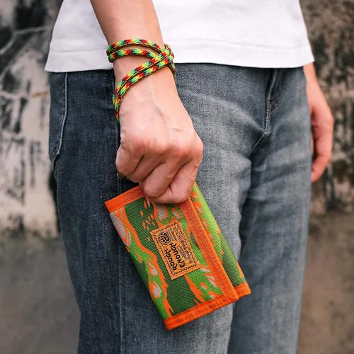 Vista 8 de Rough Enough - Carteras para niños y niñas, llavero de camuflaje triple pliegue