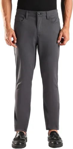 Vista 7 de Calvin Klein Pantalón tejido técnico elástico Move 365 para hombre, corte ajustado, resistente a las arrugas aleación
