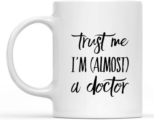 Vista 373 de Taza inspiradora y sarcasmo con texto en inglés "A Truly Great Doctor is Hard to Fond", regalos inspiradores y sarcasmo para hombres y mujeres