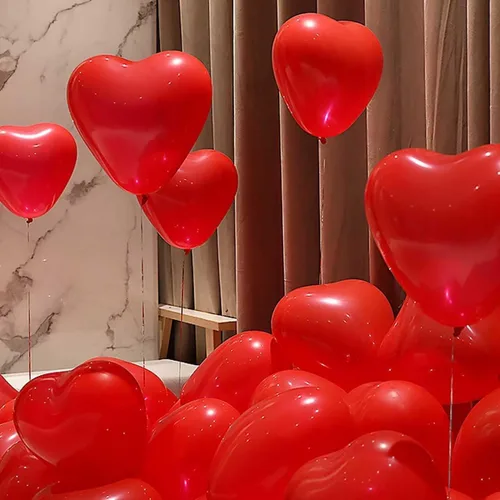 Vista 4 de 50 globos de látex de corazón rojo de 6 pulgadas, 10 globos de corazón rojo de 18 pulgadas, 1 globo de amor rojo de 42 pulgadas, kit de pétalos