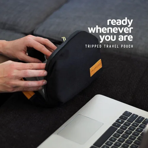 Vista 8 de Organizador de Bolso Tecnológico - Bolsa Organizadora Pequeña para Electrónica de Viaje - Estuche de Viaje Premium con Acentos de Cuero - Bolsillo
