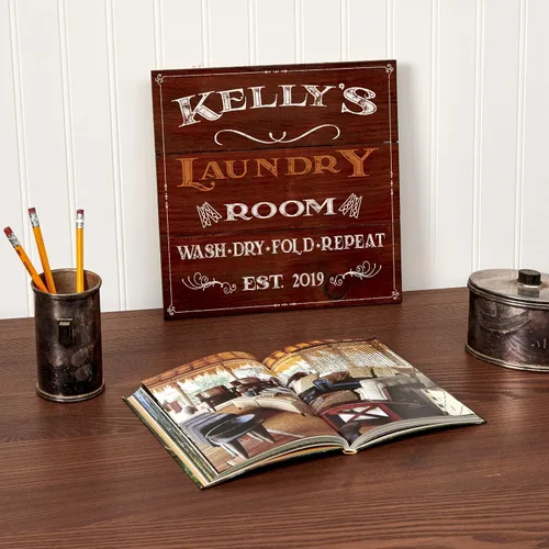 Vista 3 de Artblox Decoración personalizada para cuarto de servicio, letrero de nombre de madera 100% real, letreros de apellido para el hogar, letrero