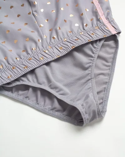 Vista 3 de Body Glove Pantalones cortos deportivos para niña, paquete de 2 pantalones cortos deportivos con delfines (talla 7-12)