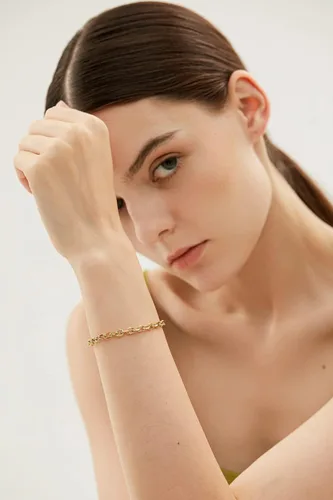 Vista 3 de POVIK Pulsera de clip, cadena de clip de papel chapada en oro de 14 quilates, pulsera de oro para mujer, pulsera de cadena ajustable para mujeres