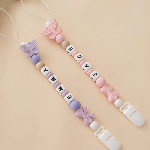 Vista 5 de Clip personalizado para chupete con nombre, soporte para chupete personalizado con nombre, juegos de regalo para bebés recién nacidos (mariposa)