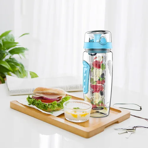 Vista 3 de Botella de agua con infusor de frutas de 32 onzas: Infusión de agua saborizada y té para hidratación, recipiente deportivo con batido de proteínas