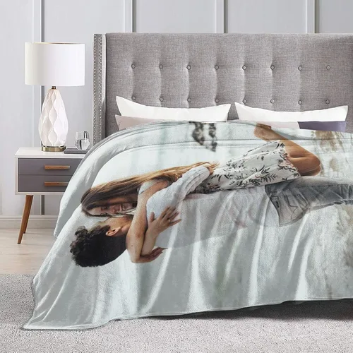 Vista 3 de HooSo Manta Personalizada para Cama con Fotos y Texto, Mantas Personalizadas con Collage de Fotos para Regalo de Cumpleaños Familiar y Boda, Collage