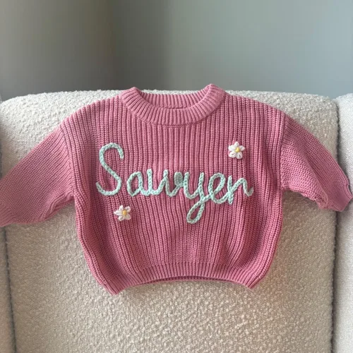 Vista 6 de Suéter de bebé personalizado con nombre, suéter personalizado para recién nacido, niño, niña, regalo bordado a mano para baby shower, cumpleaños