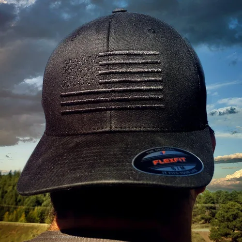 Vista 3 de Eagle Six Gear Ultimate American Flag Hat - Sombrero de bandera de Estados Unidos Flexfit Blackout, Negro