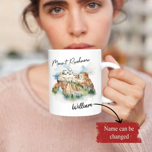 Vista 2 de Tazas de viaje con nombre personalizado Mount Rushmore National Memorial, tazas de viaje de cerámica personalizadas con diseño de lugar famoso