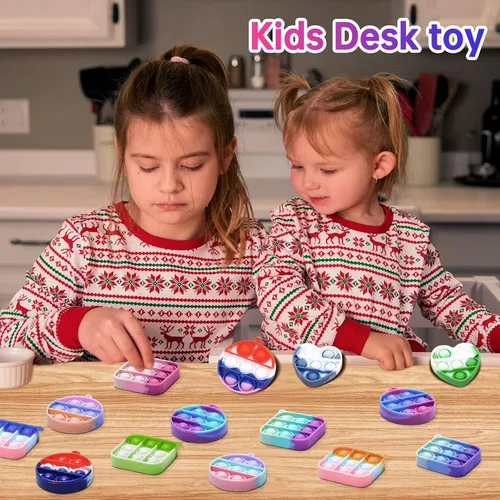Vista 6 de 108 piezas de mini llavero de juguete para la ansiedad, 3 formas Pop Fidgets Pop Fidgets regalos de fiesta paquetes de juguetes sensoriales