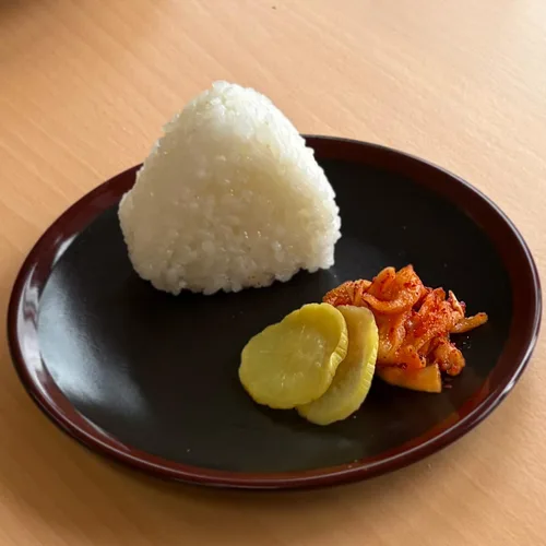 Vista 4 de MICHIMOTO FOODS Kimchi Daikon Rábano 2.8 oz (80 g) de encurtidos fermentados japoneses suaves y crujientes, sin colorantes artificiales ni