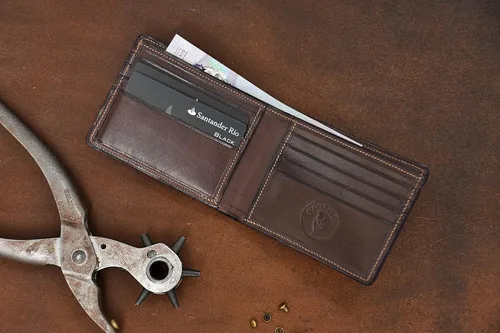 Vista 6 de GauchoLife Guarda Pampas Billetera Bi-Fold de Piel Azul-RojoChocolate