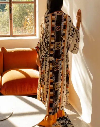 Vista 5 de RanRui Kimono de playa de gran tamaño con estampado Geometría de mujer Kimonos de rayón con cinturón para verano