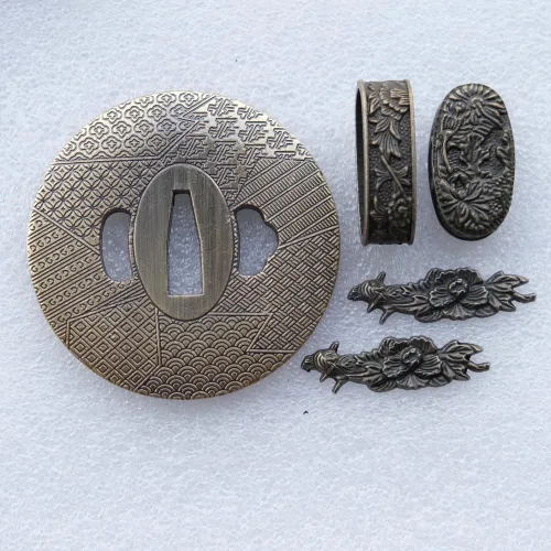 Vista 23 de Espada samurái japonesa KOSHIRAE – TSUBA FUCHI KASHIRA MENUKI 68-100