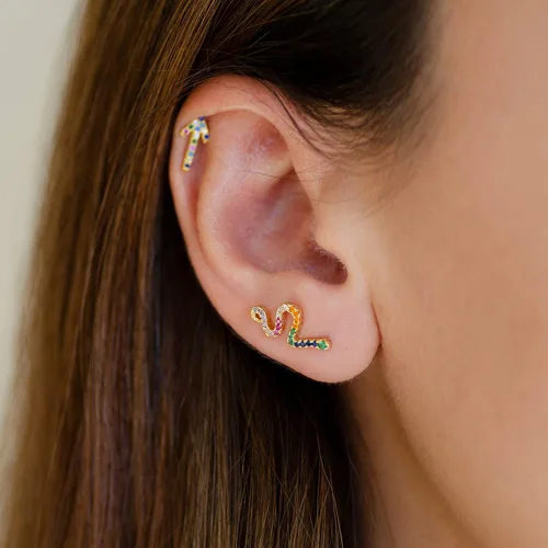 Vista 2 de LAVLA Pendientes de serpiente chapados en oro de 18 quilates con circonita cúbica para mujer y adolescente