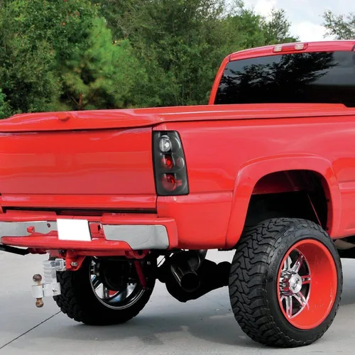 Vista 2 de Chevy Silverado 1500 2500 3500 Luces traseras., Negro