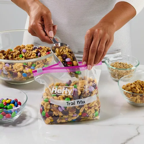 Vista 2 de Hefty Bolsas de almacenamiento deslizantes, tamaño de cuarto de galón, 20