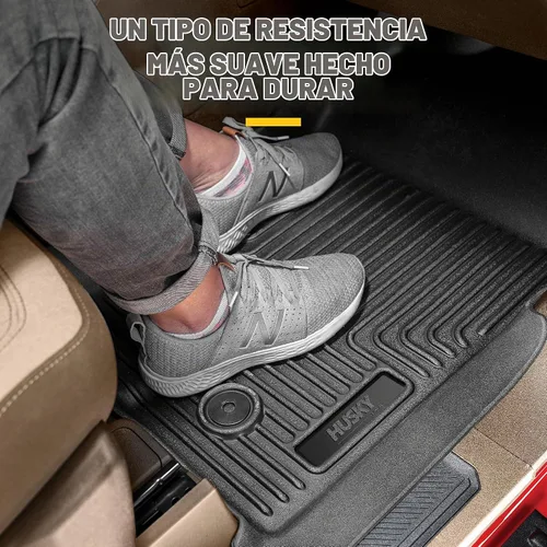 Vista 4 de Husky Liners Weatherbeater Alfombrillas para piso Compatible con Chevrolet Silverado y GMC Sierra 1500 2014-2019, 2019 LD; Silverado/Sierra Negro