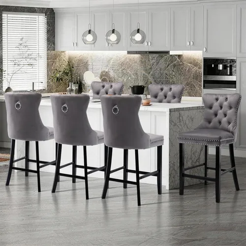 Vista 235 de SoarFlash Juego de 2 taburetes de bar tapizados de terciopelo moderno con patas de madera, botones acolchados, cabeza de clavo cromada, asiento