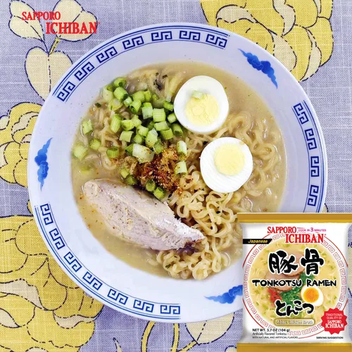 Vista 4 de [SAPPORO ICHIBAN] Fideos Ramen, sabor tonkotsu, fideos instantáneos japoneses de sabor nº 1, 3.5 onzas (3.7 onzas (paquete de 24))