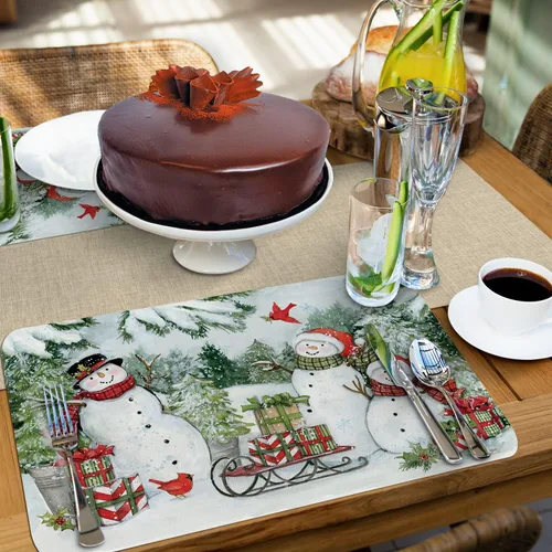 Vista 2 de Wipe-Clean - Manteles individuales reversibles de Decofoam Snowman's Farmhouse, juego de 2, fabricados en los Estados Unidos