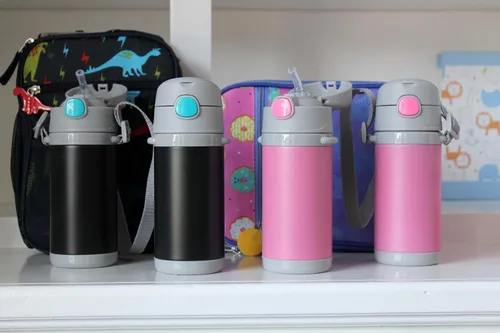 Vista 6 de Vaso de metal para niños, vaso de metal grabado para niños, vaso personalizado para niños pequeños, vaso de metal aislado para niños, rosa, negro