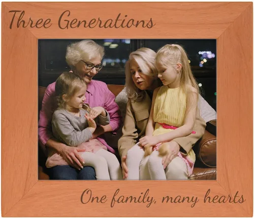 Vista 10 de Gifts For All By Rachel Olevia Five Generations One Family Many Hearts - Marco de fotos de madera natural grabado de 4 x 6 pulgadas, diseño
