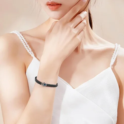 Vista 4 de VIBILIA Pulseras contra el mal de ojo para mujeres y hombres, hechas a mano, trenzadas, de buena suerte, cuerda de cuerda, hilo de amistad, cuerda