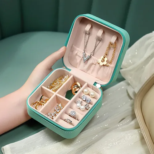 Vista 3 de DgkfkC Joyero portátil de viaje caja de joyería de cuero caja de joyería para guardar collares pendientes pulseras lápiz labial y horquillas