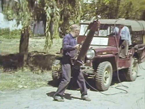 Vista 9 de The Farm Jeep DVD CJ CJ2 CJ2A Post WW2 Very Rare old Films not MB GPW or G503