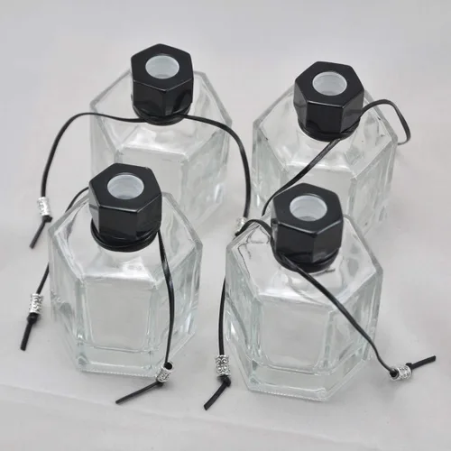 Vista 2 de Juego de 4 botellas difusoras de aceites esenciales de columna hexagonal de 4.1 fl oz (tapa negra)