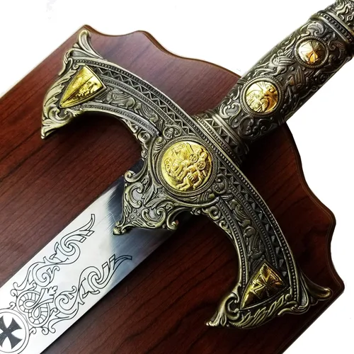 Vista 4 de Espada medieval cruzada de 45 pulgadas con placa de exhibición de pared. para decoración de pared, colección, cosplay Plateado