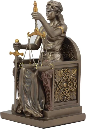 Vista 4 de Ebros Gift Figura de ley y orden judicial de 8 pulgadas de alto, escultura de diosa griega La Justica en acabado de resina de bronce sintético