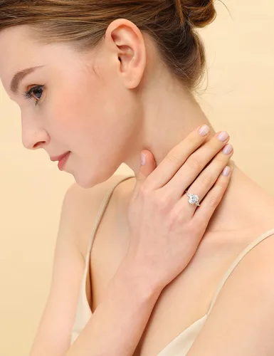 Vista 6 de EAMTI Anillos de compromiso de plata de ley 925 de 3 quilates, 3 piedras, corte ovalado, circonita cúbica, anillos de compromiso de boda para mujer
