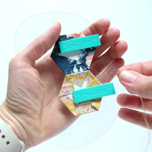 Vista 2 de SewTites Paleta de piezas de papel inglés con costura trasera plana