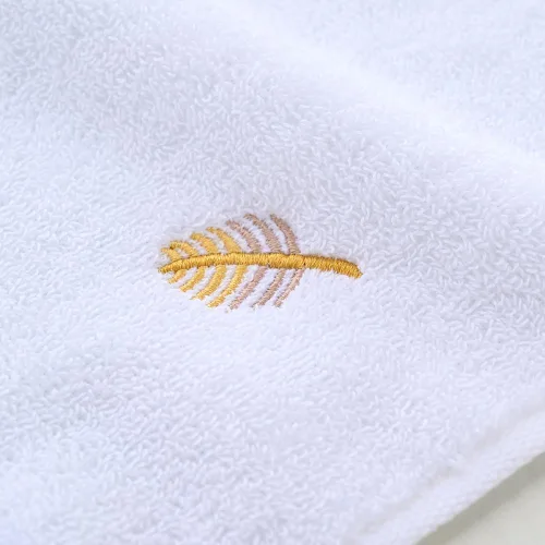 Vista 8 de YiLUOMO Gold Feathers Embroidered Elegant White Hand Towels Super Soft 100% Cotton Highly Absorbent Decorative Hand Towel Set for Bathroom Hotel &