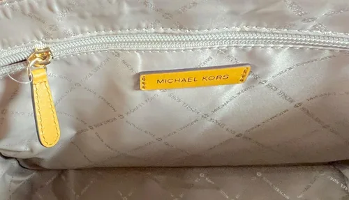Vista 7 de Michael Kors Hope - Bolso bandolera de cuero grande caléndula CaléndulaOro L