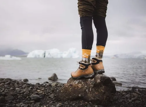 Vista 5 de Farm to Feet Cascade Locks 34 Technical Hike Merino Calcetines Crew de lana