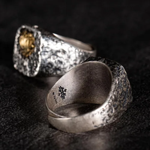 Vista 5 de Anillo Fenrir de cabeza de lobo nórdico para hombres y mujeres, anillo retro de plata de ley 925, anillo de runa rúnica vikinga, joyería de animal