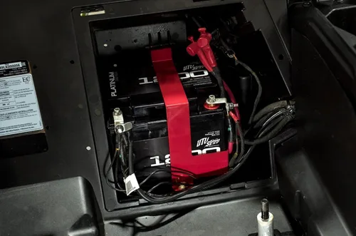 Vista 6 de UTV Stereo Can Am X3 Kit de Batería Grande con UTVS1200 UTV Stereo Serie Platino Batería AGM para Can-Am Maverick X3