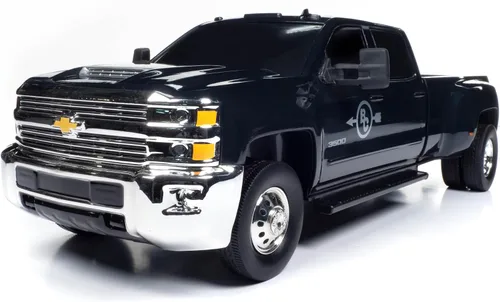 Vista 2 de Big Country Toys Juguete de Camión Realista Chevrolet Silverado Dually y Enganche de Remolque, Escala 1:20 Juguetes de Granja para Niños de 3 Años