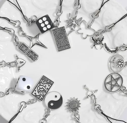 Vista 5 de Dijes de teléfono Y2k Accesorios de estética de hadas, dijes lindos y kawaii