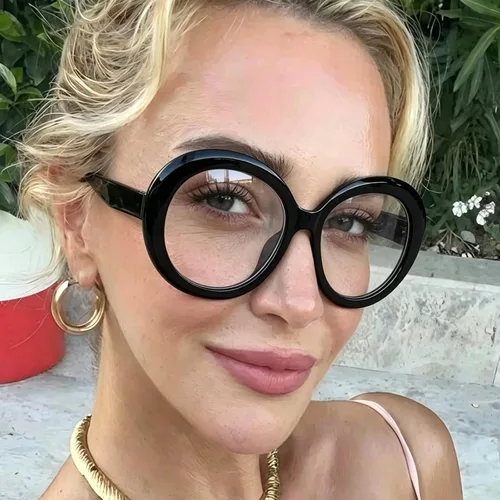 Vista 2 de willochra Lentes de lectura redondos de gran tamaño estilo Oprah con bisagra de resorte para computadora con bloqueo de luz azul para mujeres y Negro