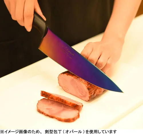 Vista 2 de Chroma KTB1 Kasumi - Cuchillo de chef recubierto de titanio de 7-3/4 pulgadas