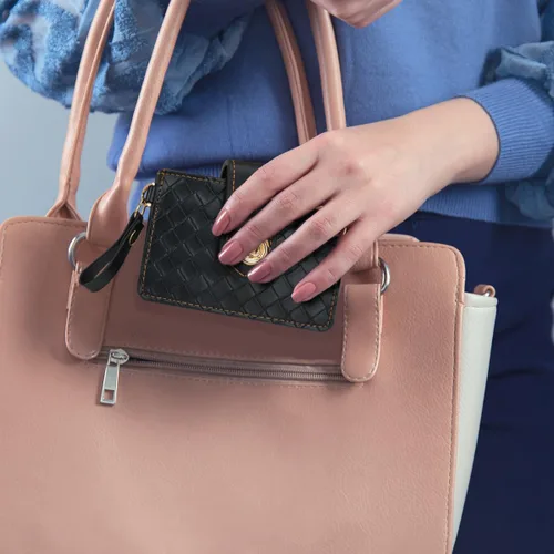 Vista 5 de Cartera con llavero de pulsera, cartera de cuero con correa de pulsera, bolsillo delgado RFID para tarjetas de crédito con cordón, Negro -, Plegable